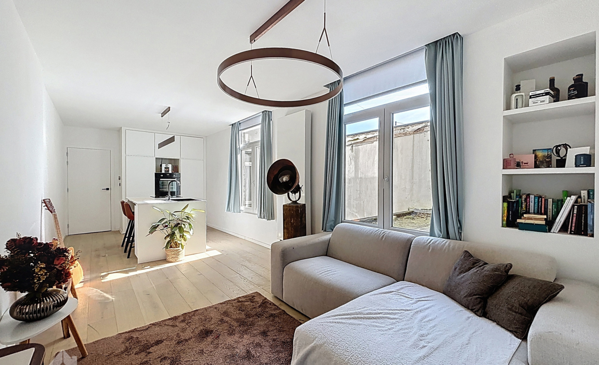 00eee4f2ae1a42bbb846317b7bc31a3b