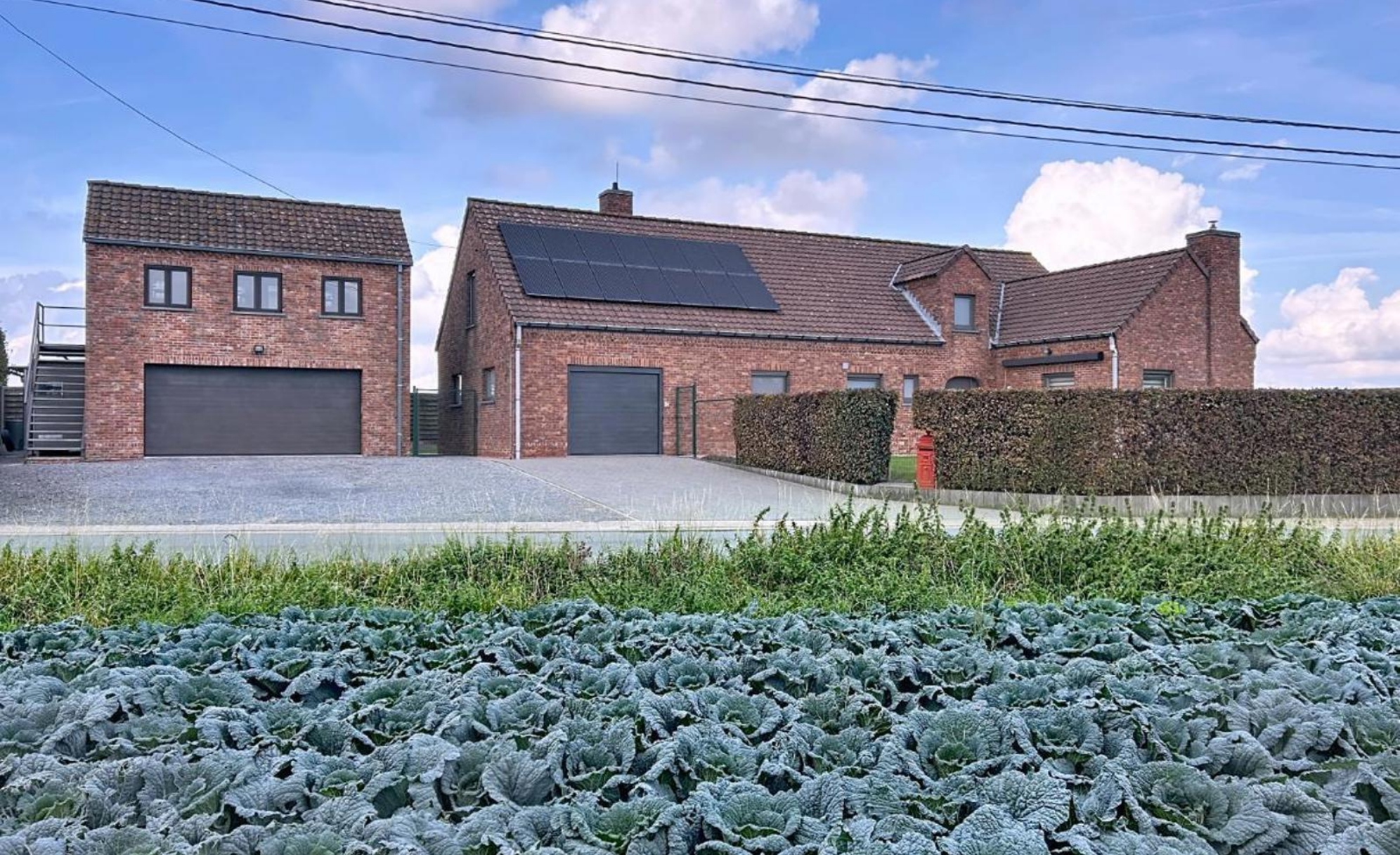 9deb016bb3214346a305bb8cce895347