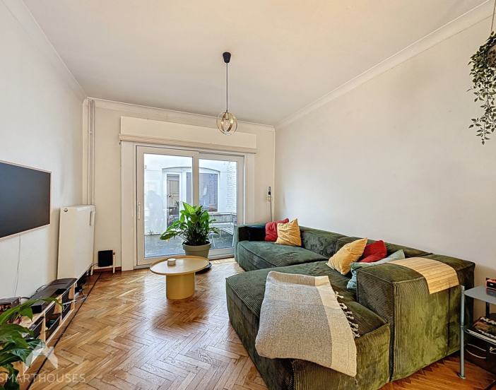 3f7bbf46a46645b985c7a05d94b1b0ff