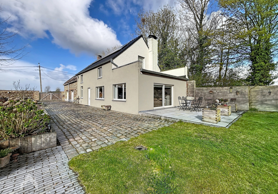 1f61e9dff90f4cd88f0f7e2ab9e1d978