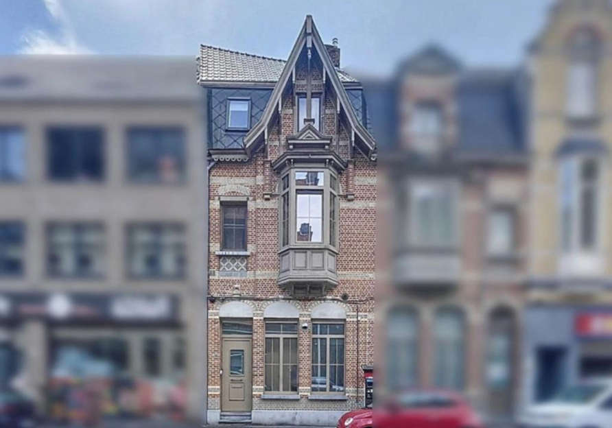 3746002903000040857/4106542